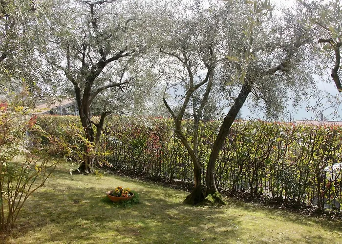 Sarnico Giardino Sul Lago